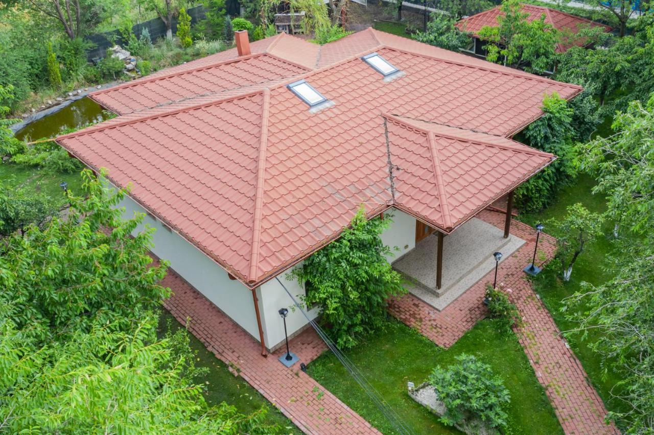 Casa Arcadia 1 Piscina,Jacuzzi, Sauna Buzau Exterior photo