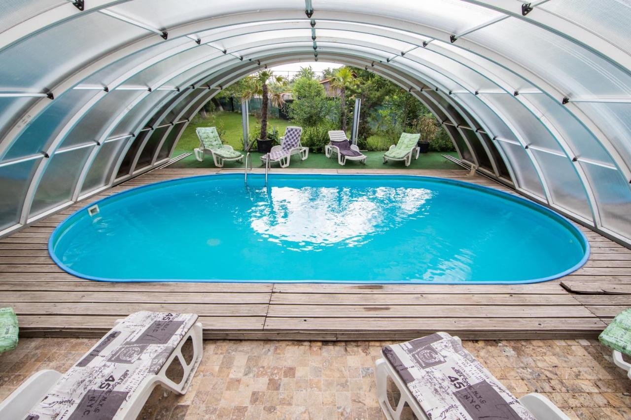 Casa Arcadia 1 Piscina,Jacuzzi, Sauna Buzau Exterior photo